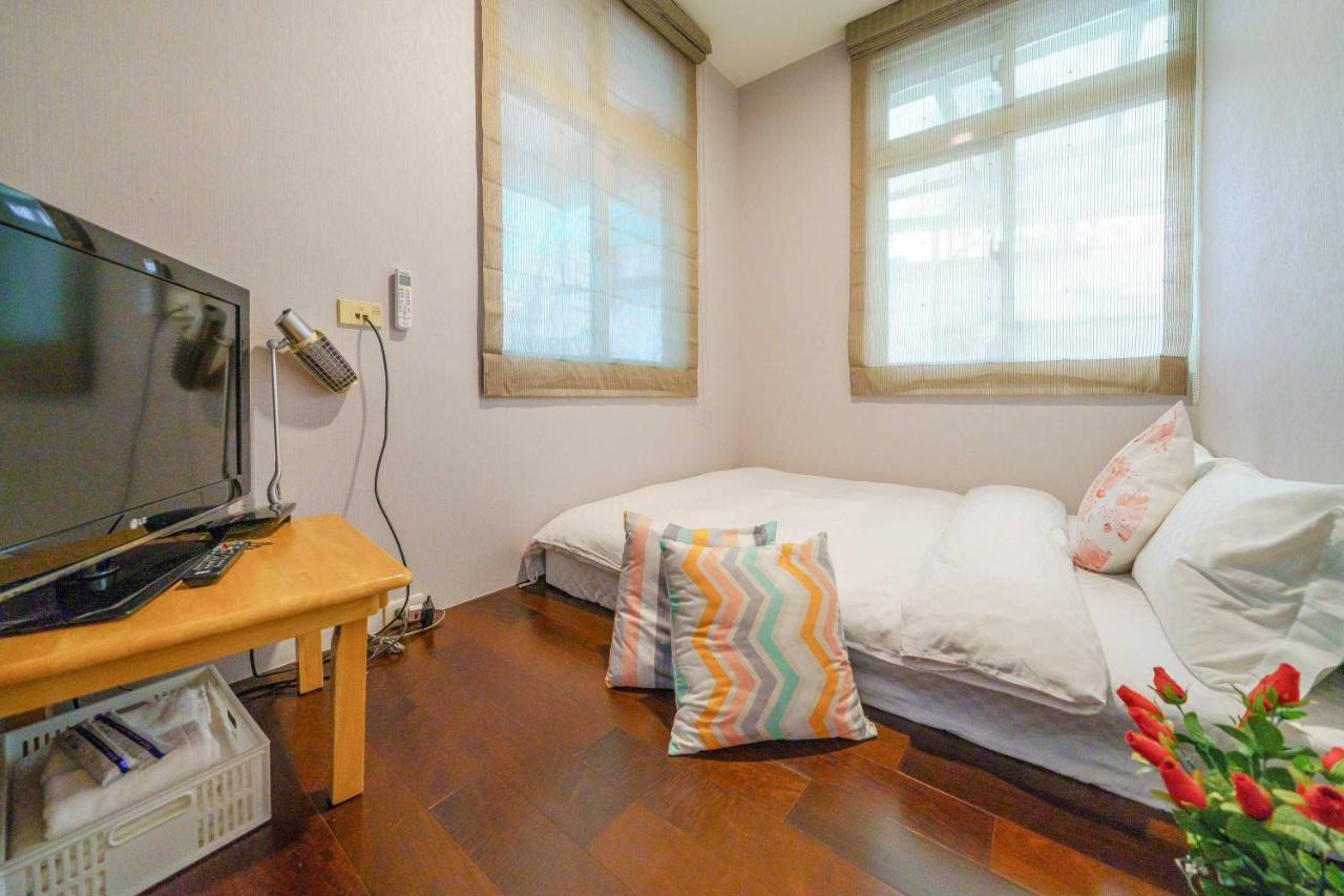 Wind Blown Homestay Kota Hualien Bagian luar foto